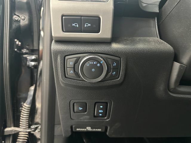 Used 2018 Ford F350 Lariat w/ Lariat Ultimate Package AWD/4WD image 19