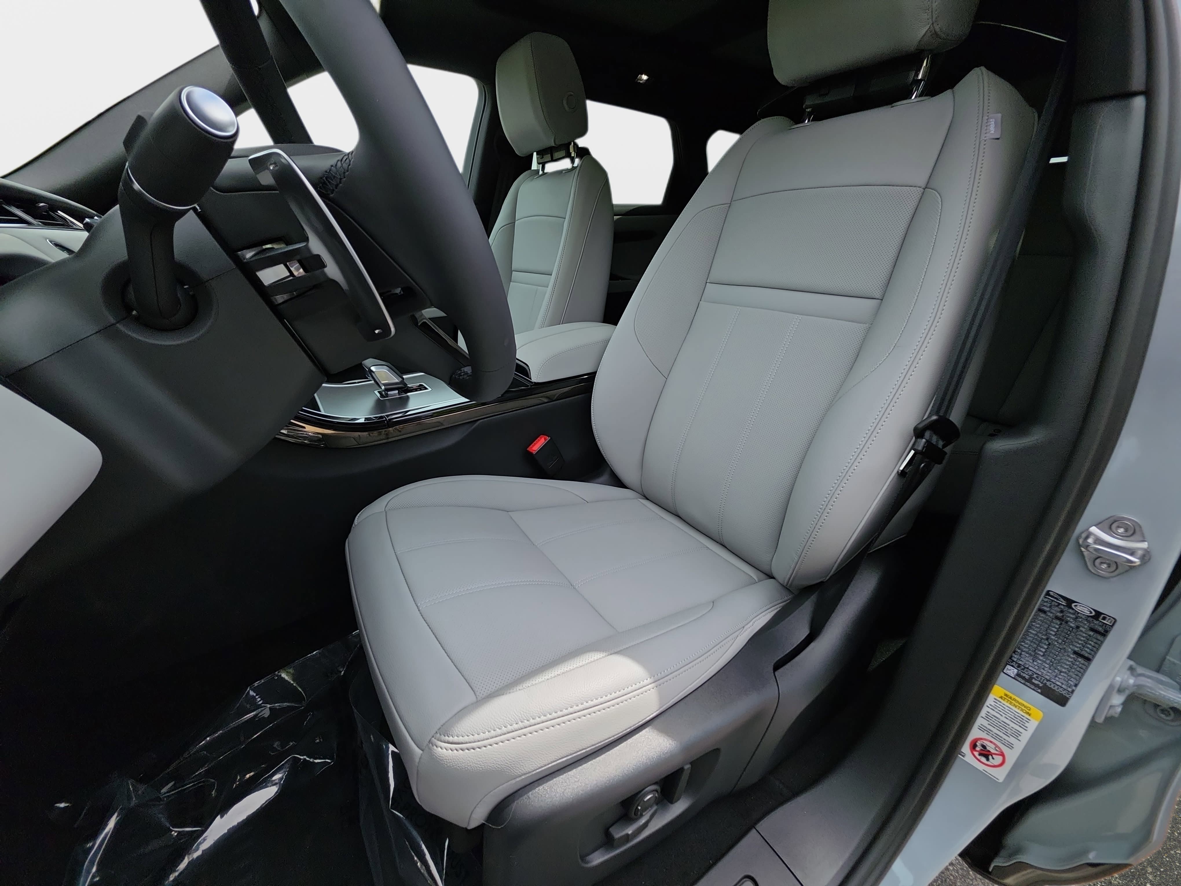New 2026 Land Rover Range Rover Evoque S image 15