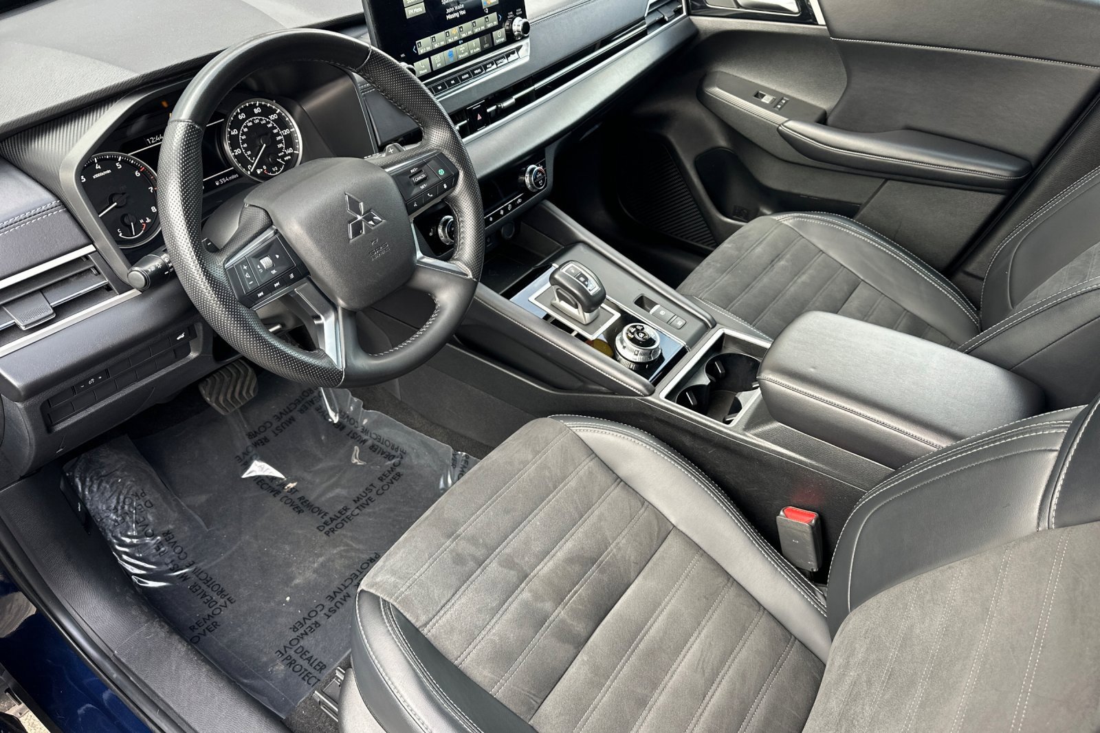 Used 2024 Mitsubishi Outlander SE image 10