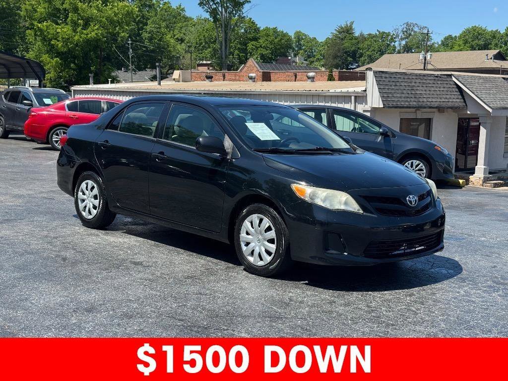 Used 2011 Toyota Corolla LE FWD image 1