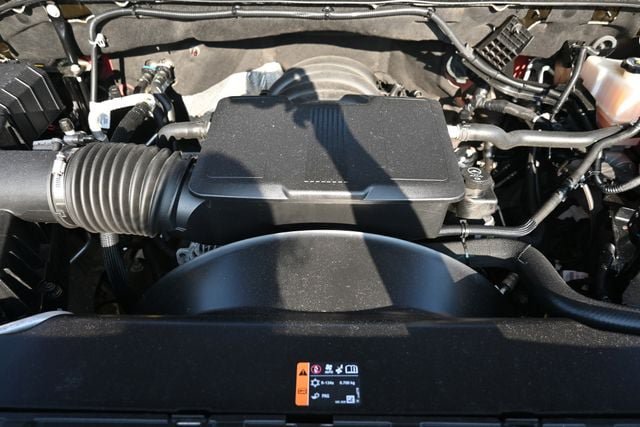 Used 2022 Chevrolet Silverado 2500 LT AWD/4WD image 17
