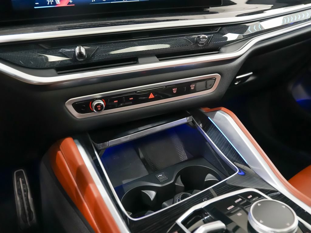Used 2024 BMW X6 xDrive40i w/ Premium Package image 30