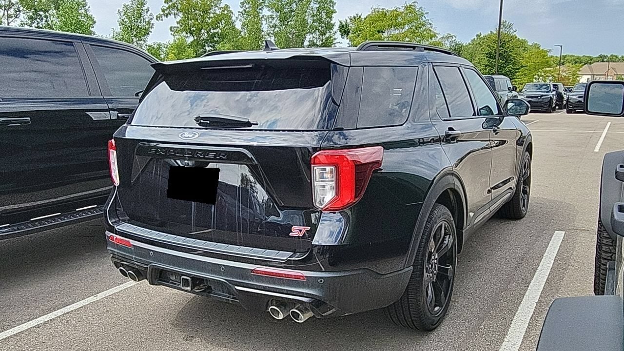 Used 2023 Ford Explorer ST w/ Equipment Group 401A AWD/4WD image 5