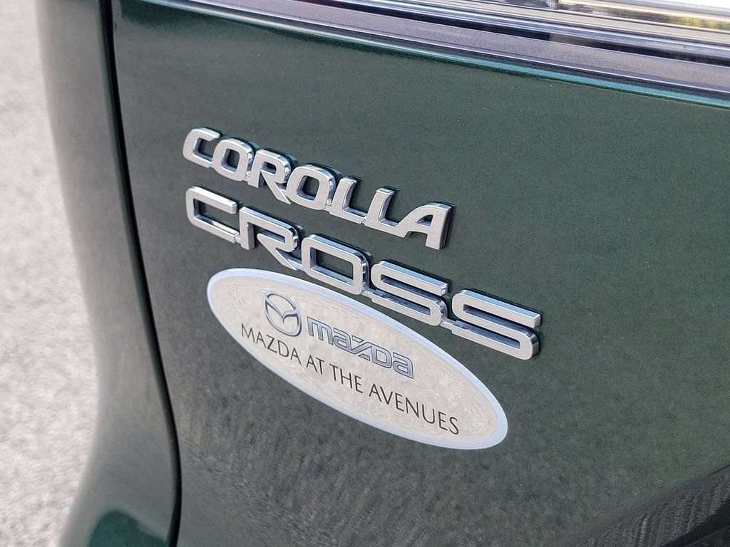 Used 2024 Toyota Corolla Cross LE FWD image 7
