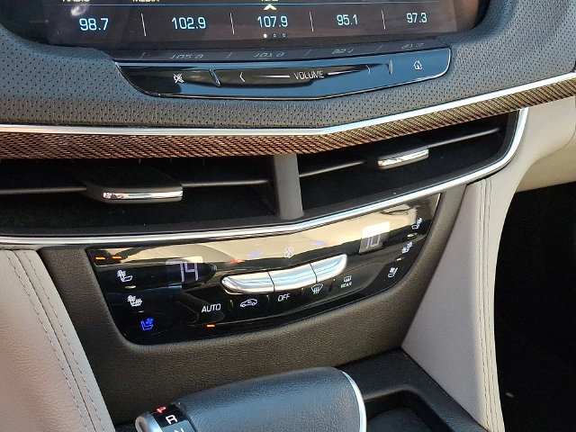 Used 2018 Cadillac CT6 Luxury AWD/4WD image 16