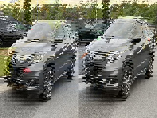 Used 2021 Honda HR-V EX image 2