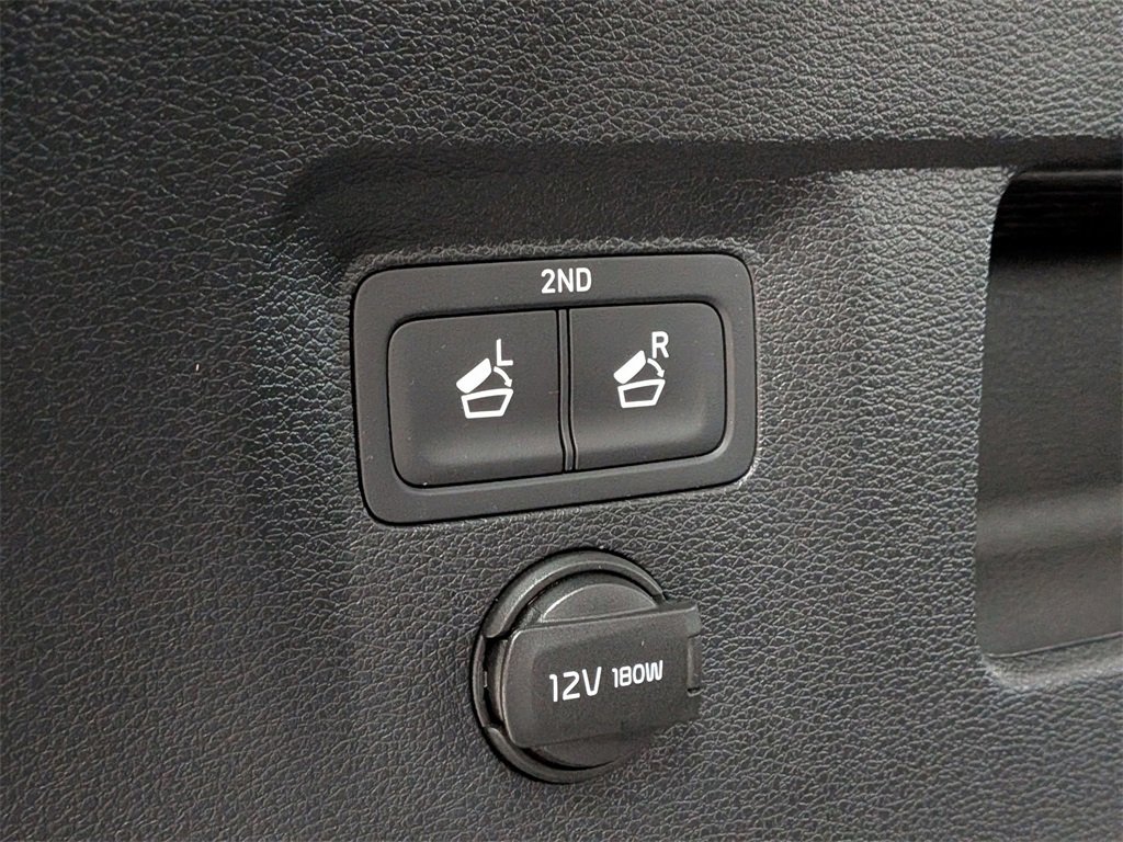 Certified 2023 Kia Telluride S image 10