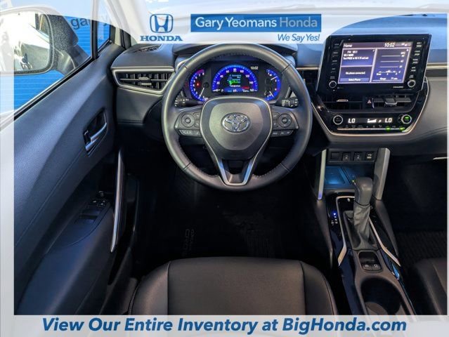 Used 2022 Toyota Corolla Cross XLE image 16
