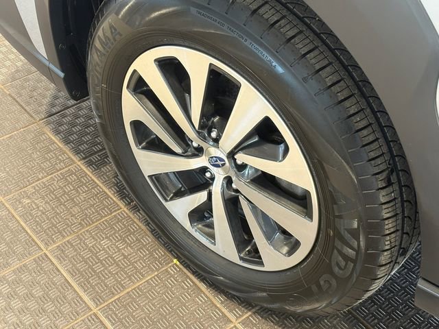 Used 2023 Subaru Outback Premium image 5