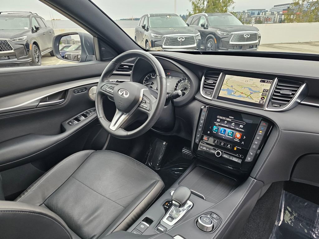 Certified 2023 INFINITI QX55 Essential image 18