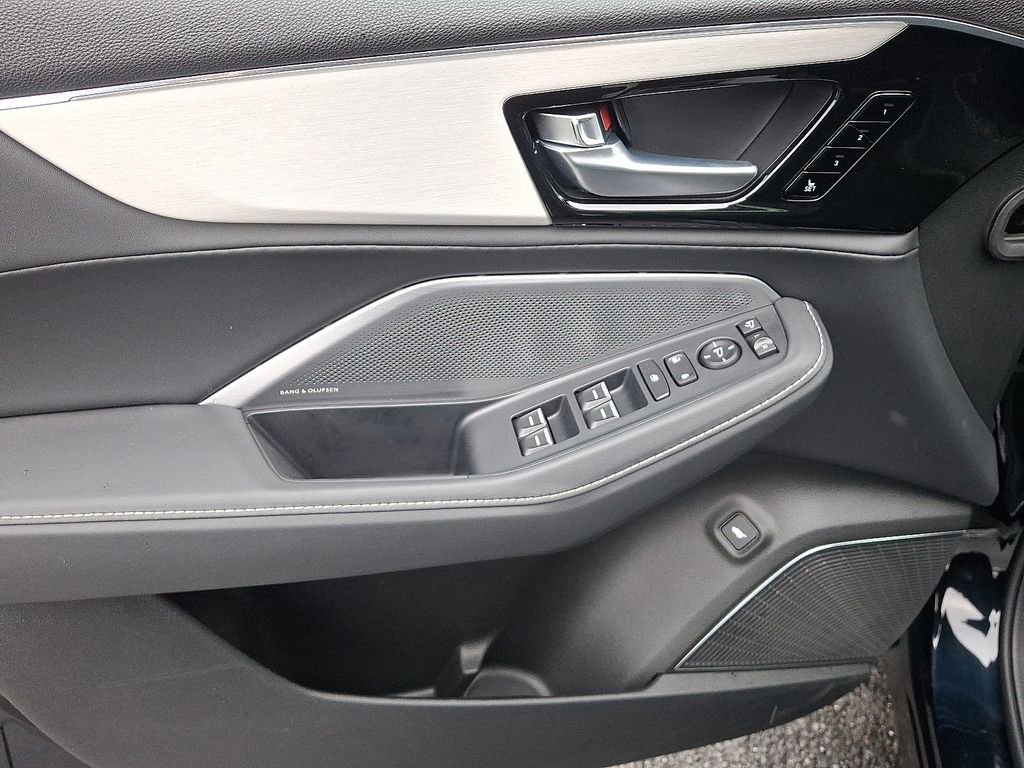 Certified 2026 Acura MDX FWD w/ Technology Package image 13