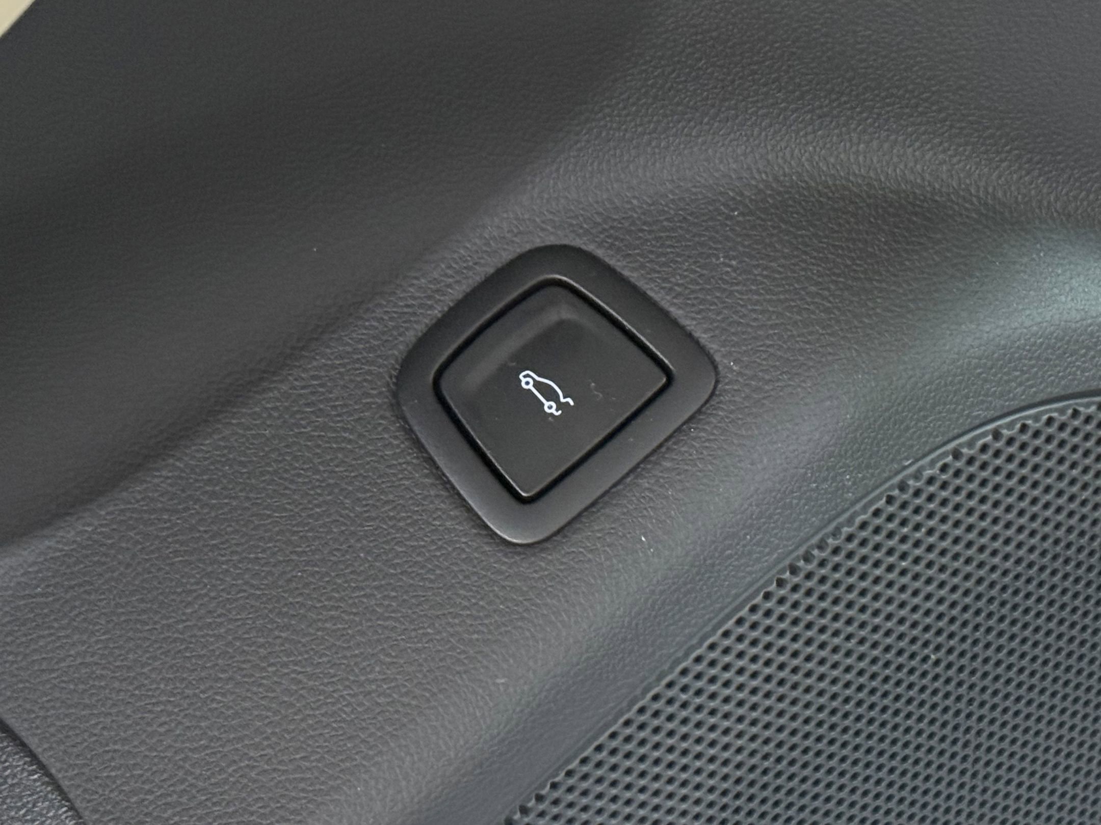 Certified 2023 Cadillac CT5 Premium Luxury image 16