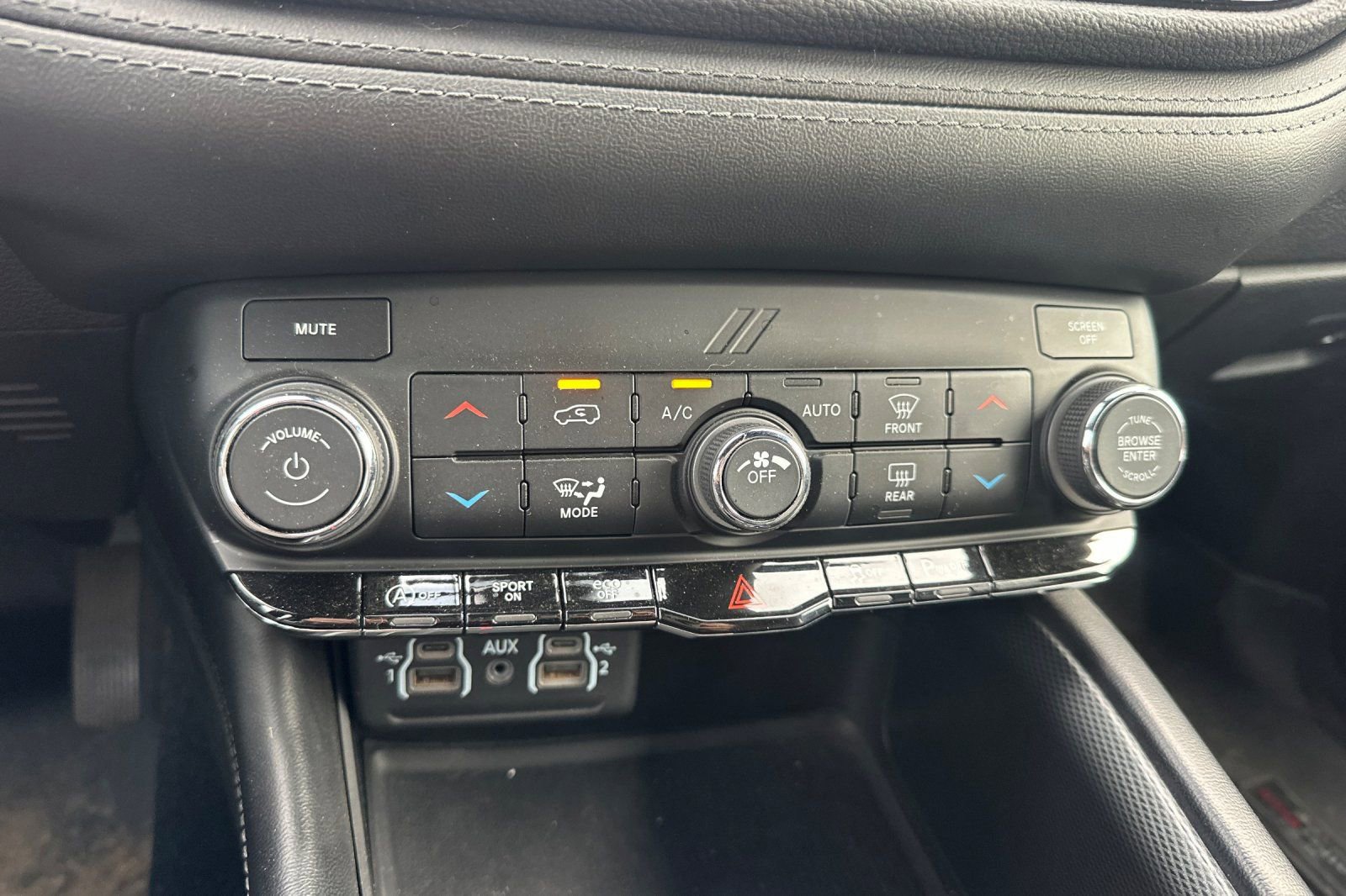 Used 2021 Dodge Durango GT w/ Blacktop Package RWD image 28