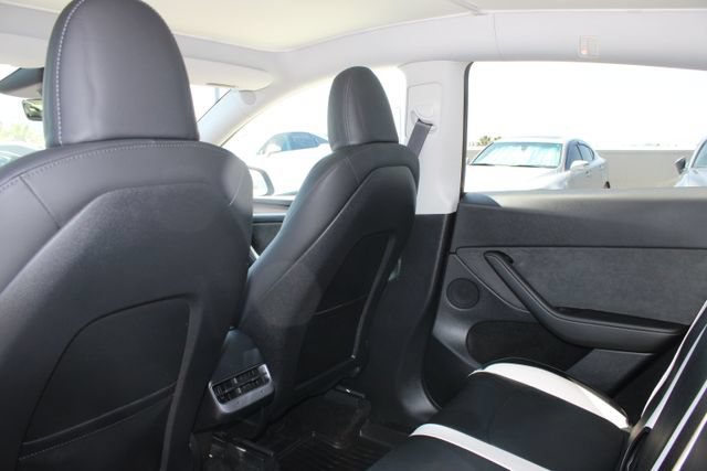 Used 2023 Tesla Model Y Long Range AWD/4WD image 9