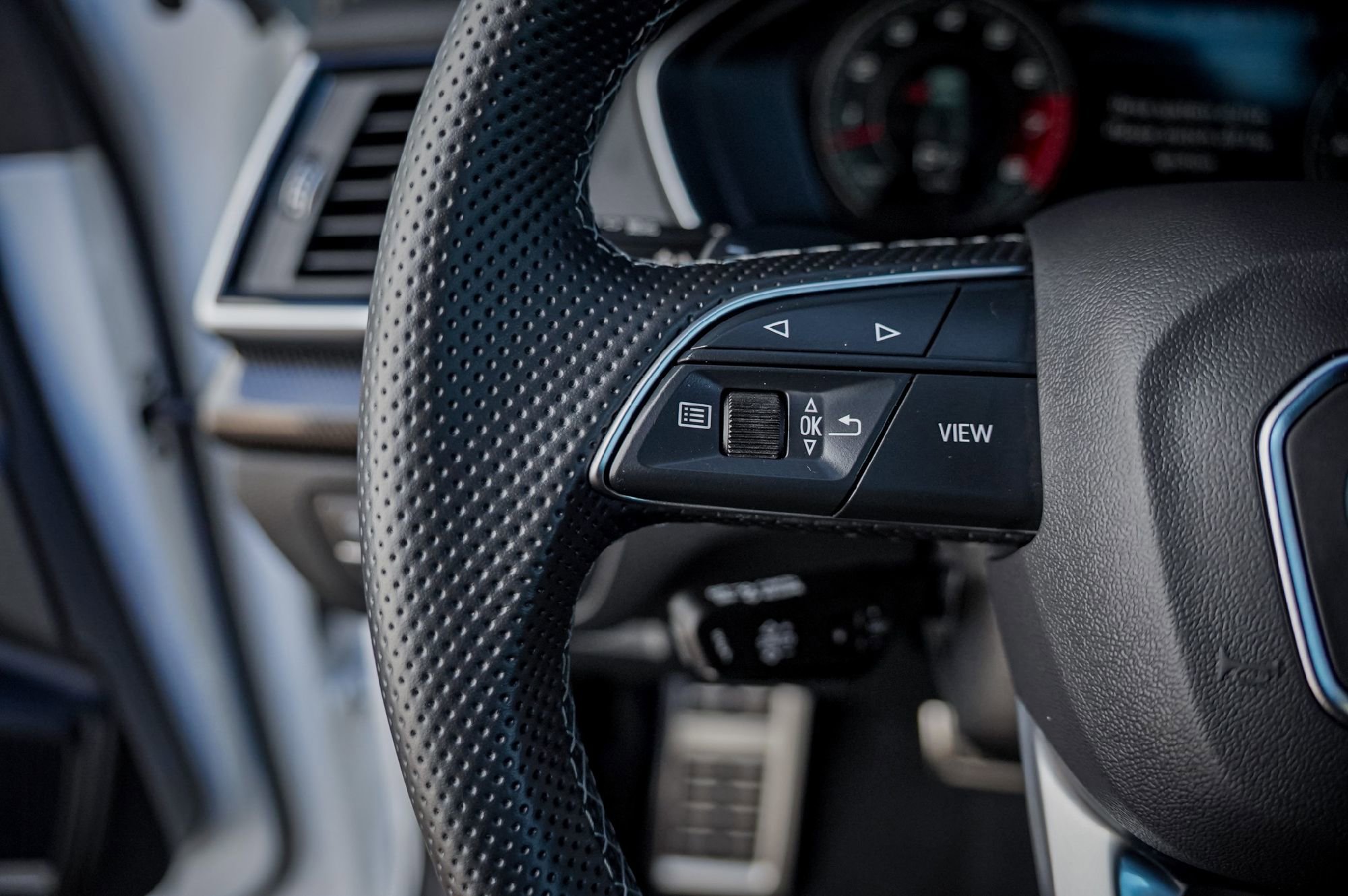 Certified 2024 Audi SQ5 Premium Plus w/ Premium Plus Package image 15