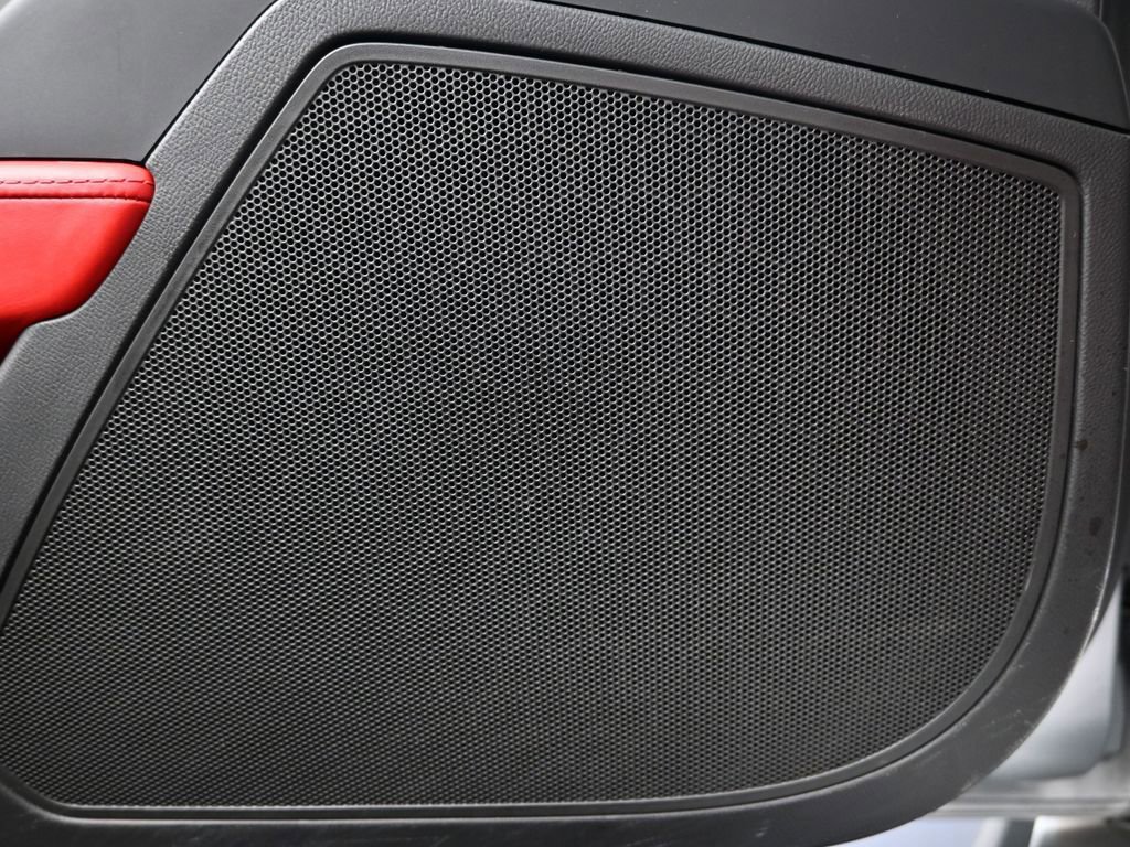 Used 2015 Chevrolet Corvette Z06 w/ 3LZ Preferred Equipment Group image 13