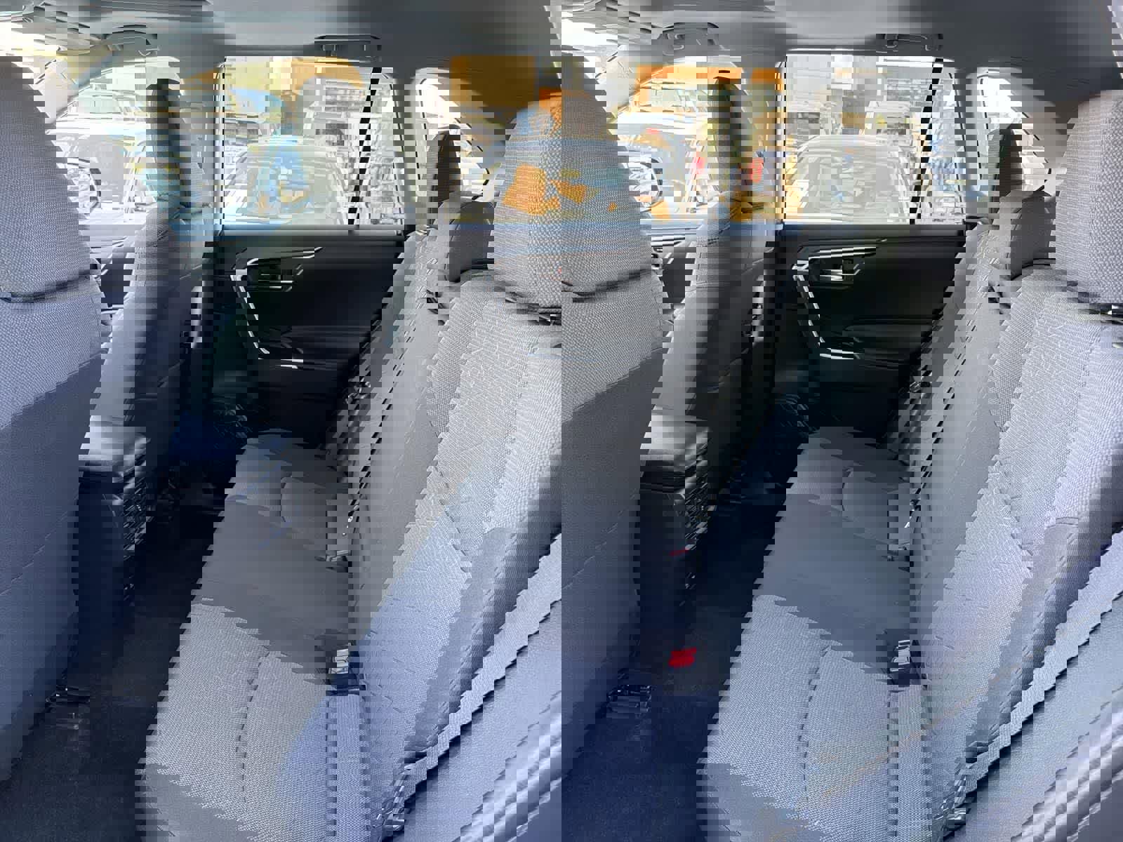 Used 2020 Toyota RAV4 XLE image 30