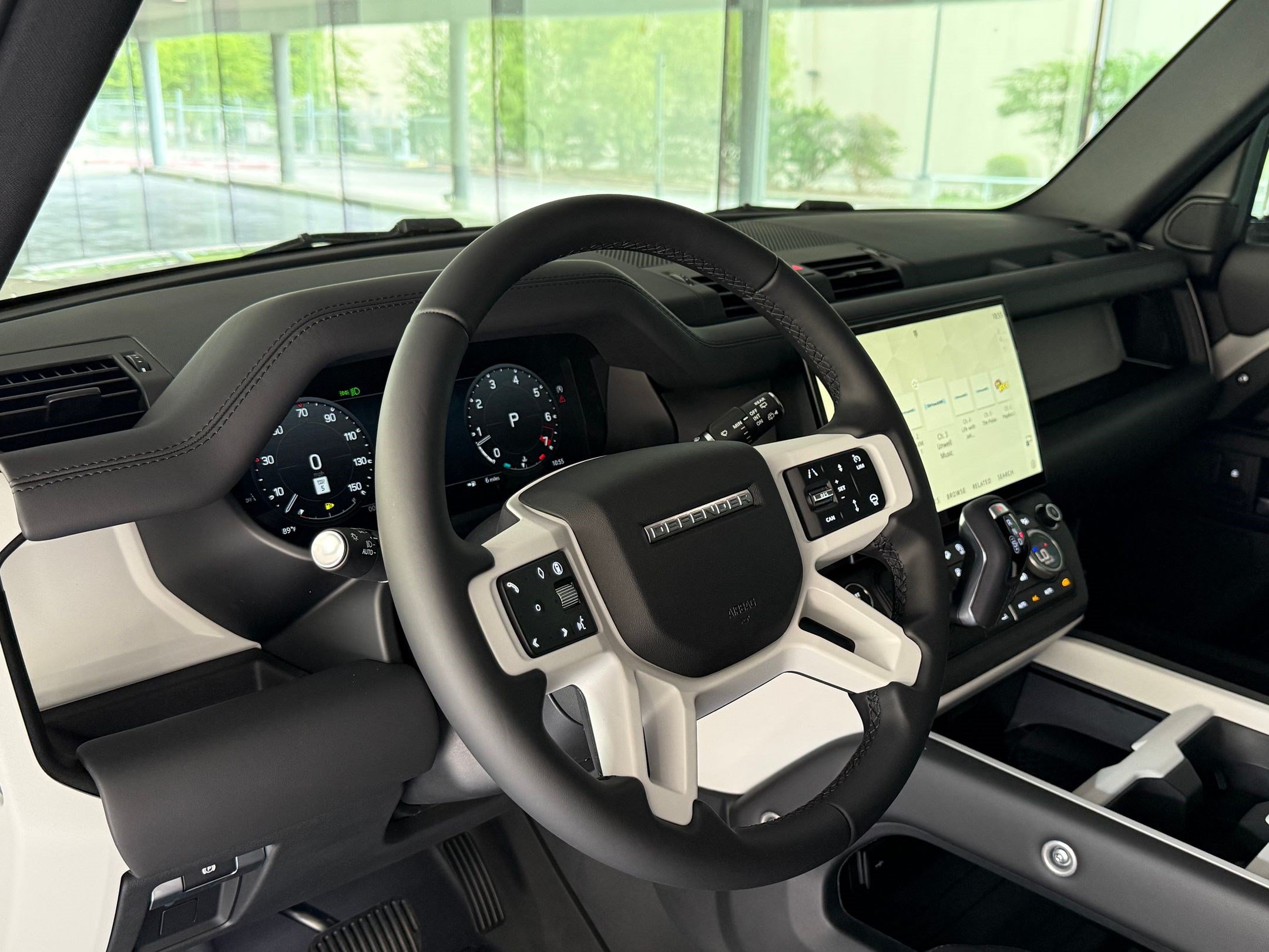 New 2026 Land Rover Defender 110 S AWD/4WD image 4