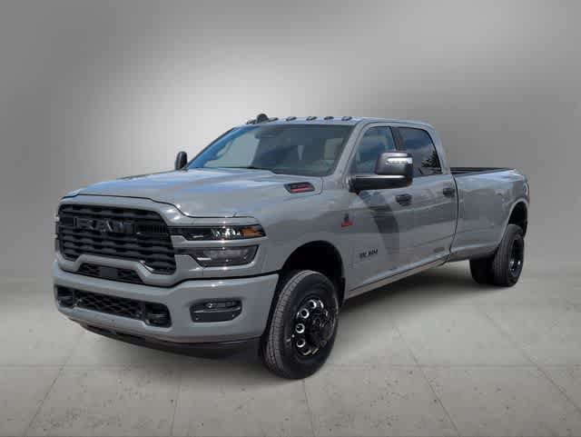 New 2026 RAM 3500 Big Horn AWD/4WD image 4