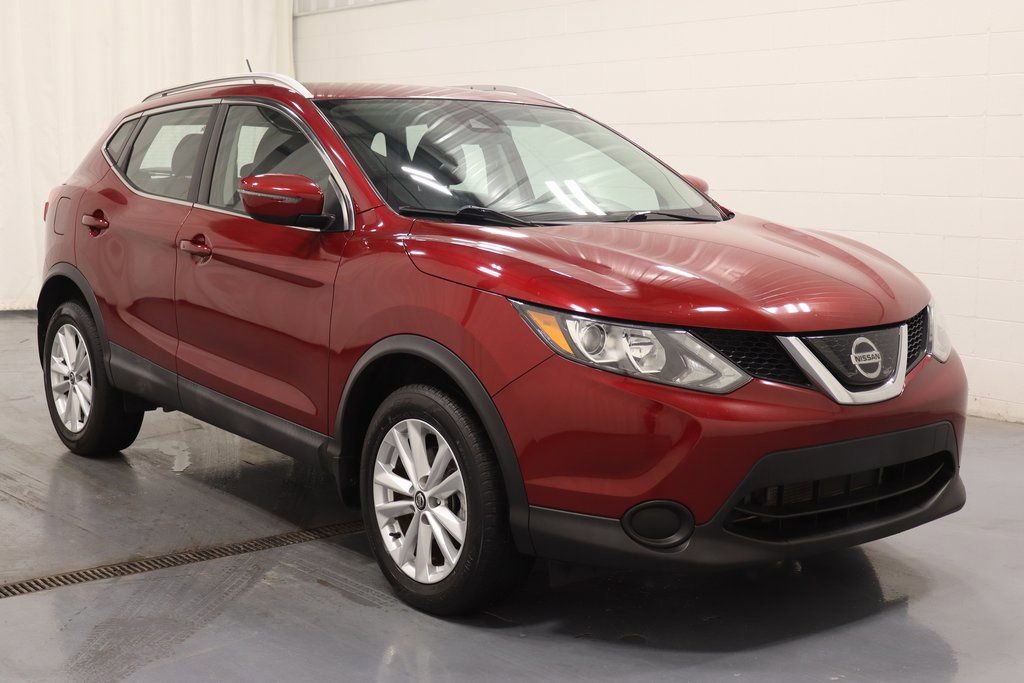 Used 2019 Nissan Rogue Sport SV image 2