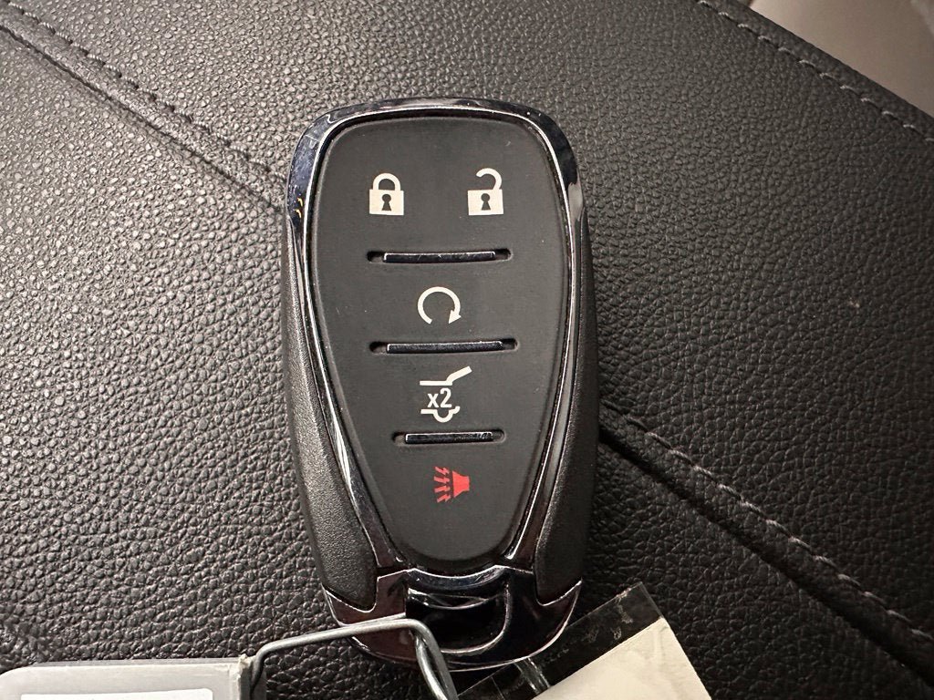 Used 2023 Chevrolet Traverse LT AWD/4WD image 23