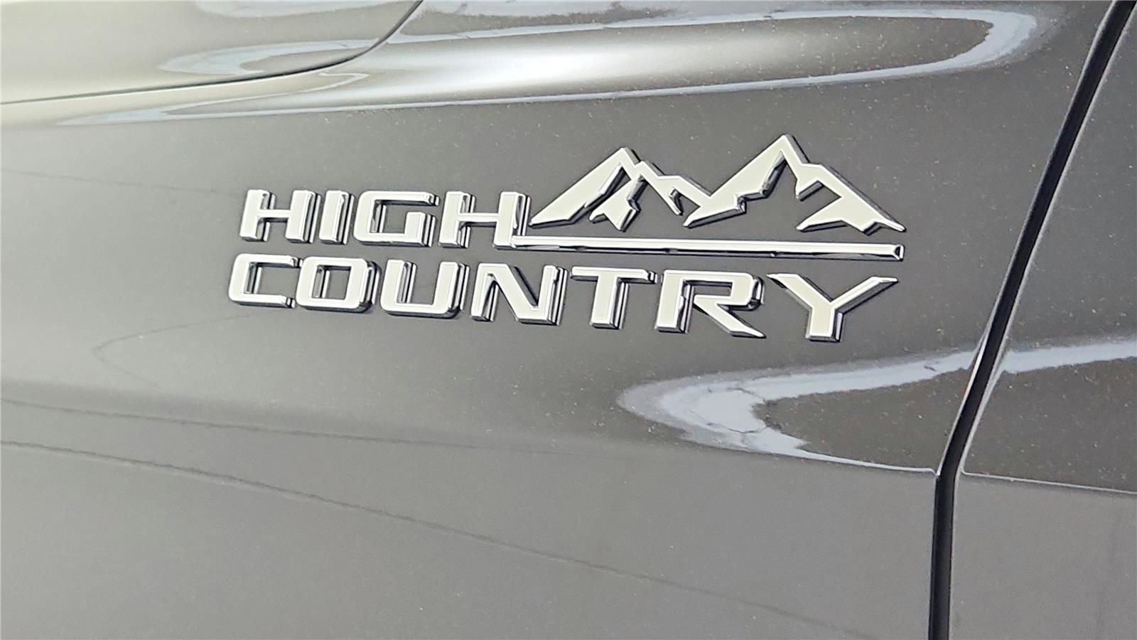 New 2026 Chevrolet Tahoe High Country w/ Sun And Tow Package AWD/4WD image 9