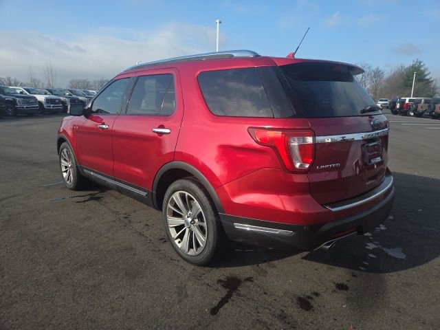 Used 2019 Ford Explorer Limited w/ Ford Safe & Smart Package image 9