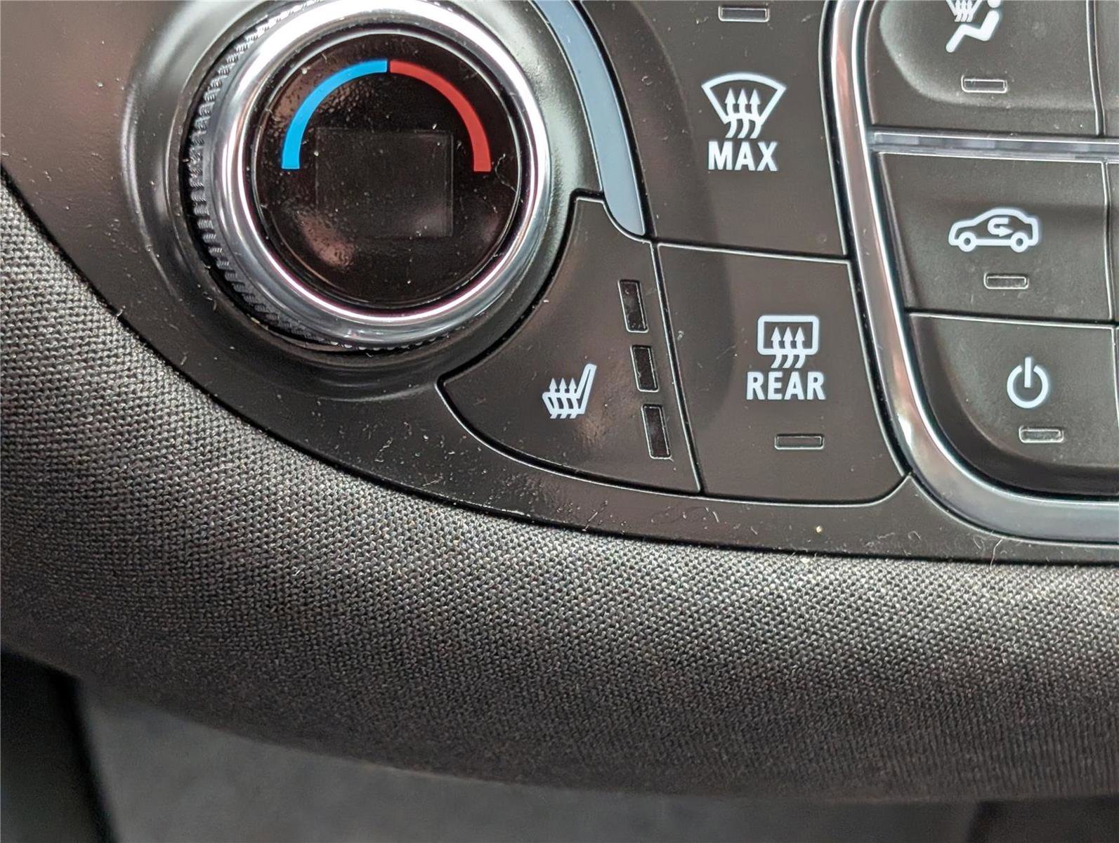 Used 2023 Chevrolet Malibu LT image 25