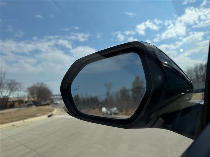 Used 2017 Toyota Prius Prime Advanced image 25