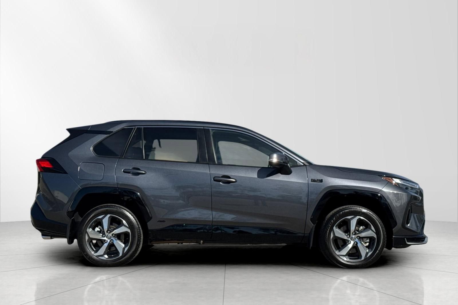 Used 2024 Toyota RAV4 SE w/ Weather & Moonroof Package image 3