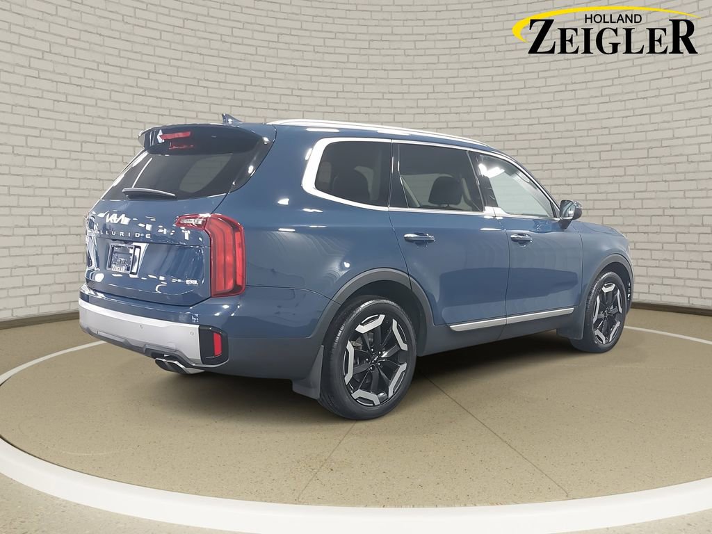 Used 2023 Kia Telluride S w/ S Sunroof Package image 5