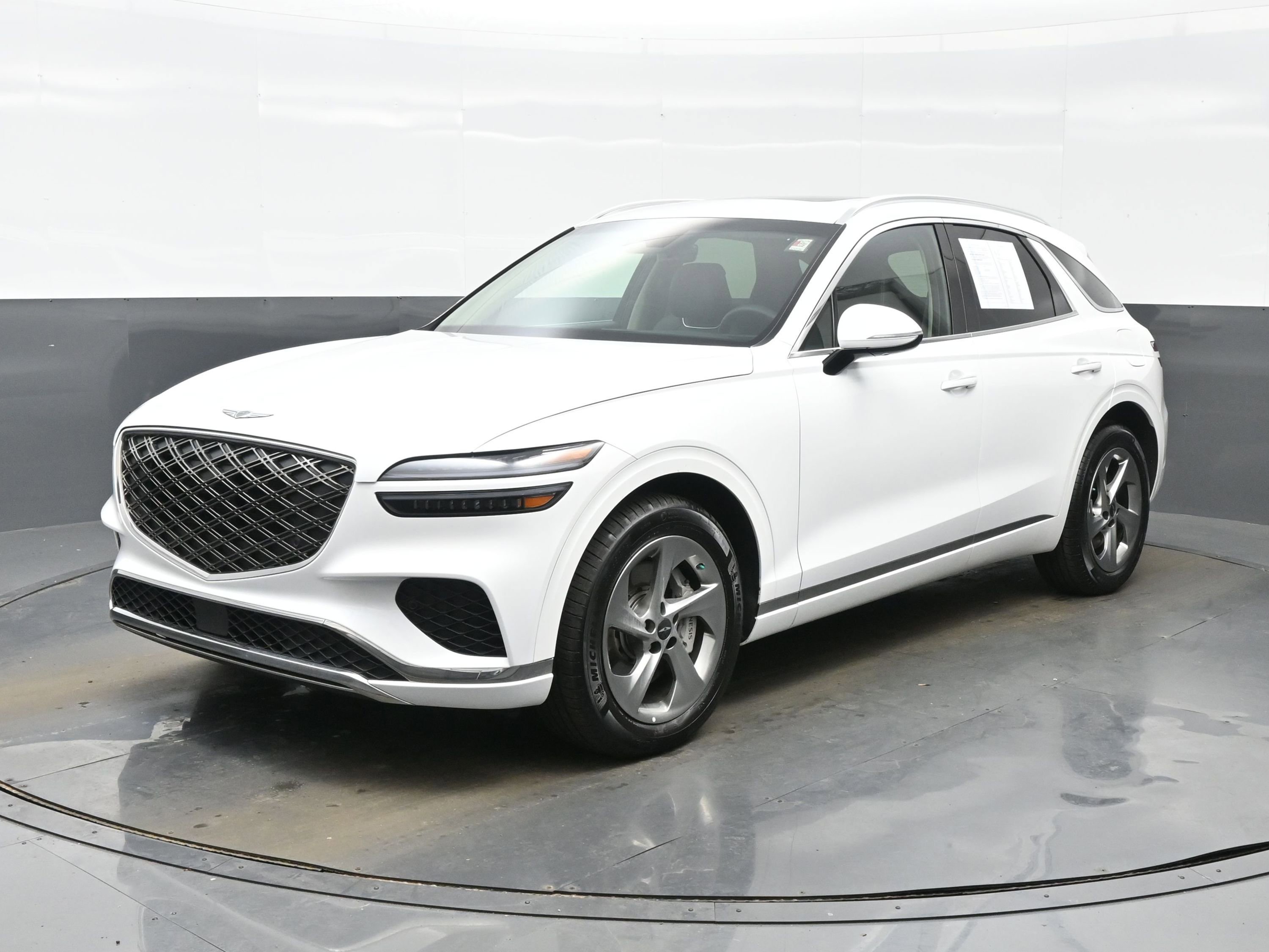 Certified 2026 Genesis GV70 2.5T Select image 2