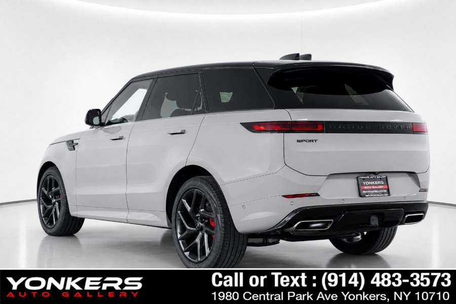 Used 2024 Land Rover Range Rover Sport Dynamic SE AWD/4WD image 10