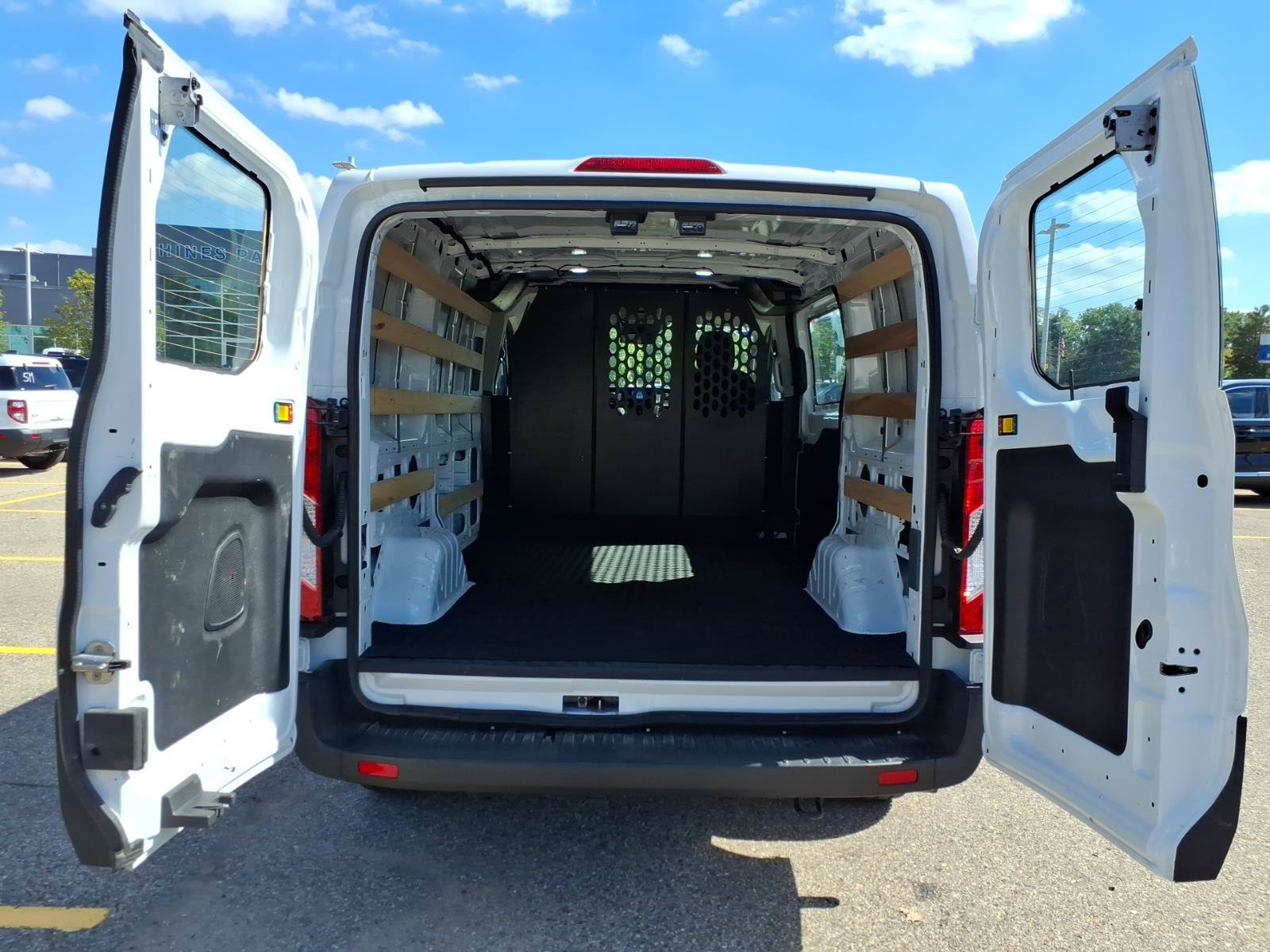 Used 2025 Ford Transit 250 Low Roof w/ Exterior Upgrade Package RWD image 9