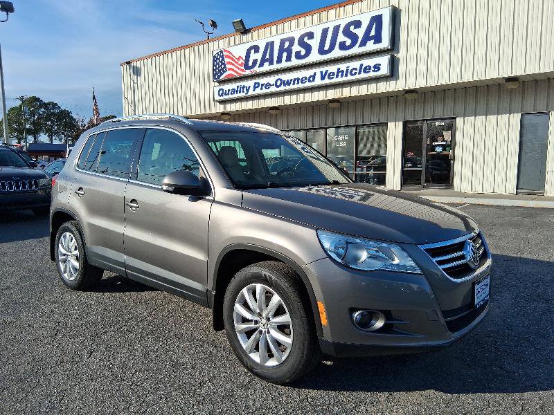 Used 2011 Volkswagen Tiguan S image 10