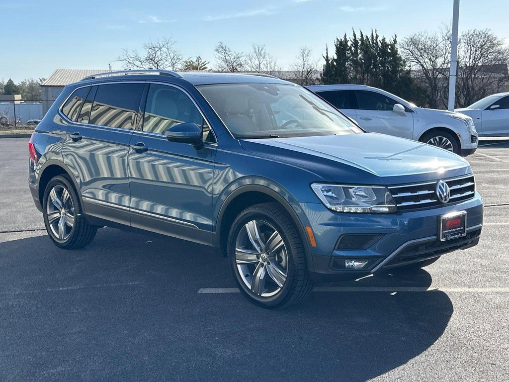 Used 2020 Volkswagen Tiguan SEL image 3
