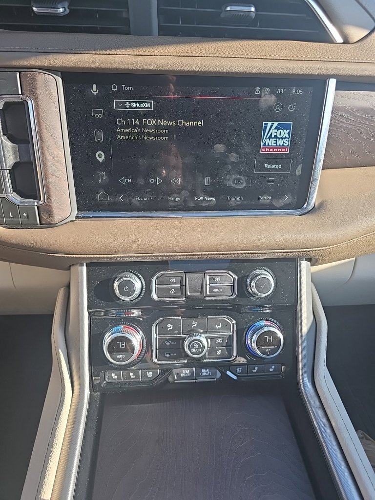 Used 2023 GMC Yukon Denali w/ Denali Reserve Package AWD/4WD image 6