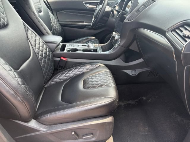 Used 2024 Ford Edge Titanium AWD/4WD image 18