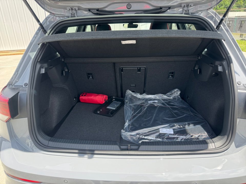 New 2025 Volkswagen GTI SE image 15