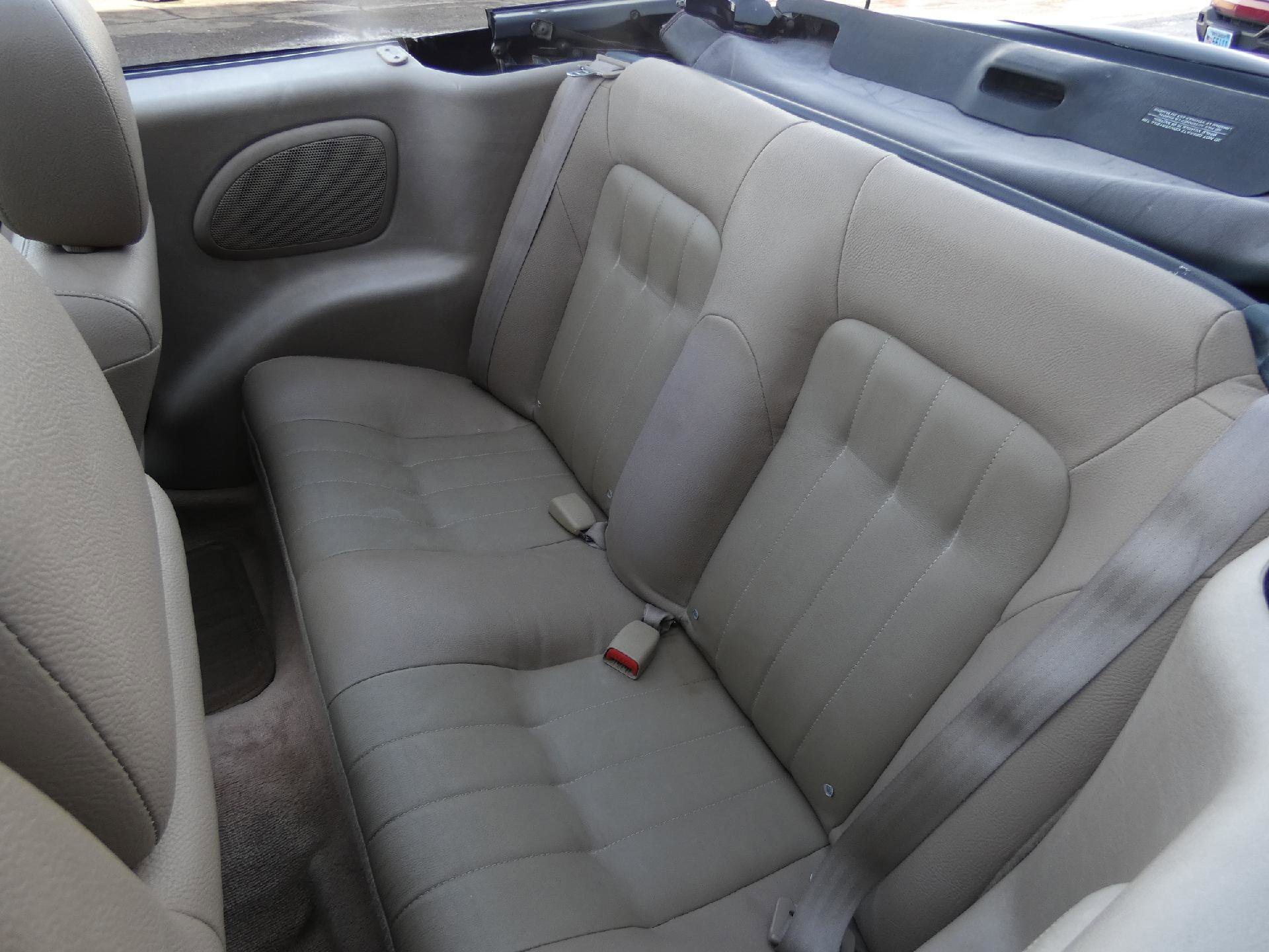 Used 2004 Chrysler Sebring LXi w/ Electronics Convenience Group image 13