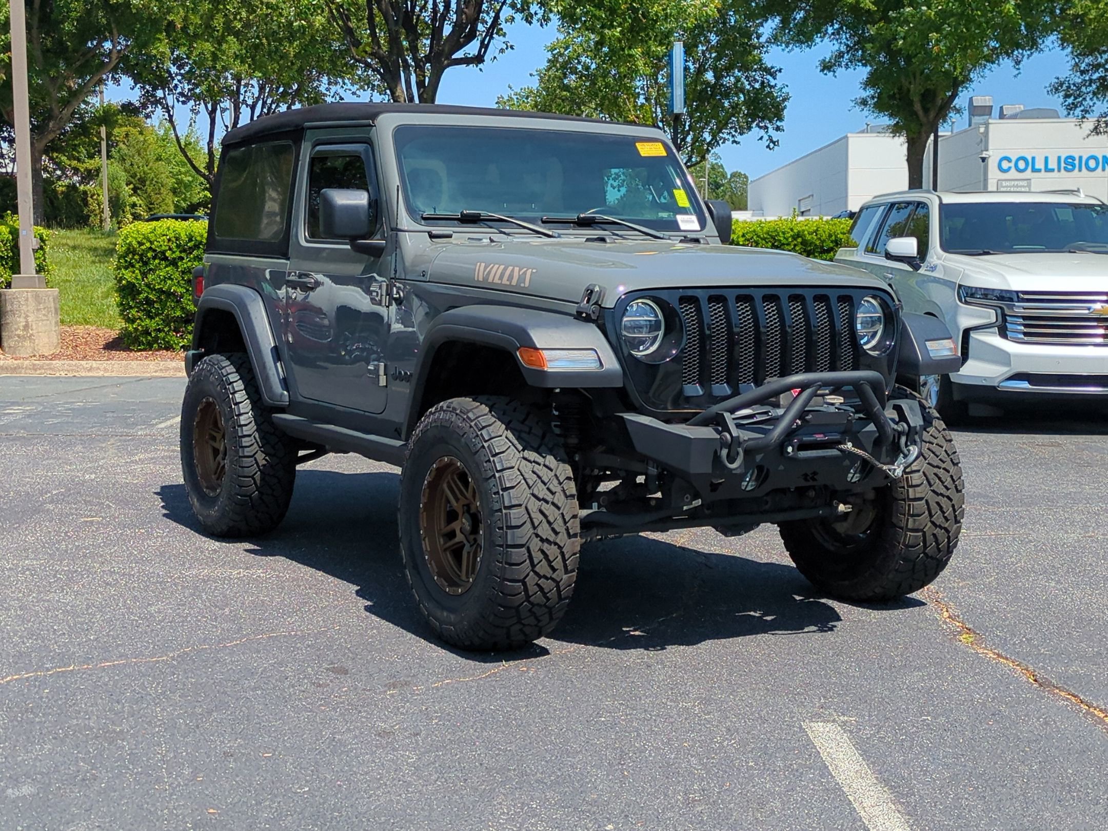 Used 2021 Jeep Wrangler Sport AWD/4WD image 2
