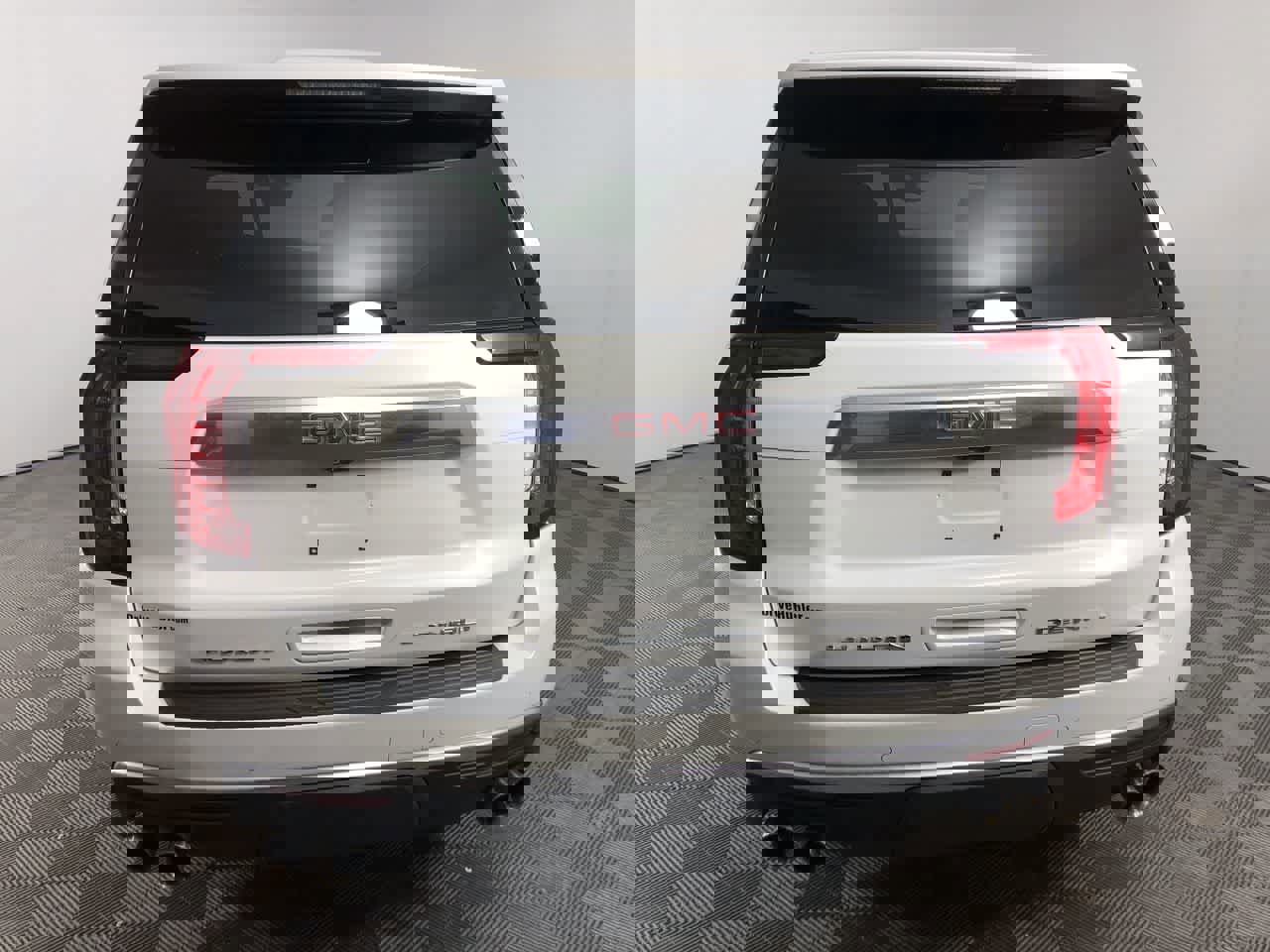 Used 2022 GMC Yukon Denali w/ Denali Premium Package image 7