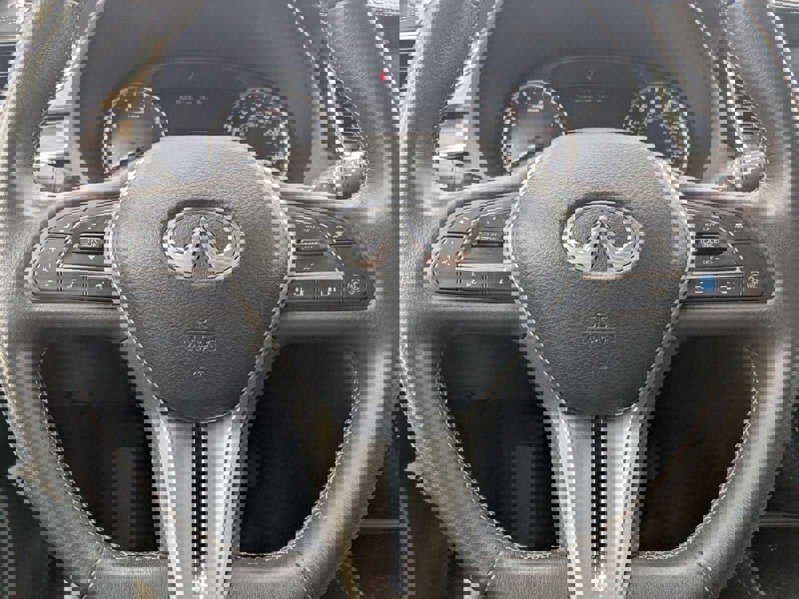 Used 2024 INFINITI QX50 Luxe image 42