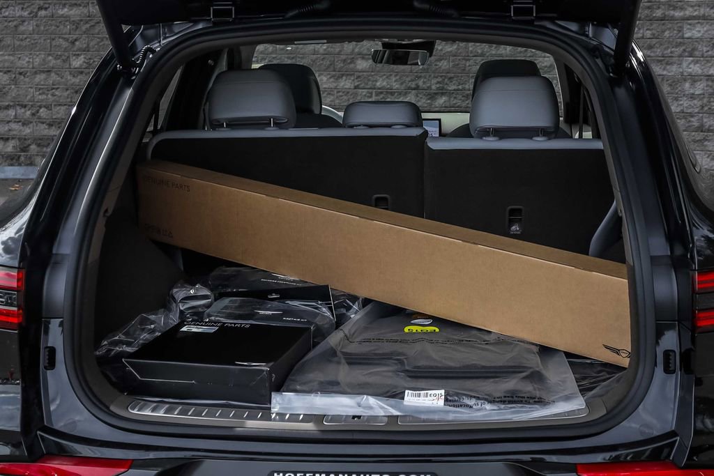 New 2026 Genesis GV70 2.5T Advanced AWD/4WD image 8