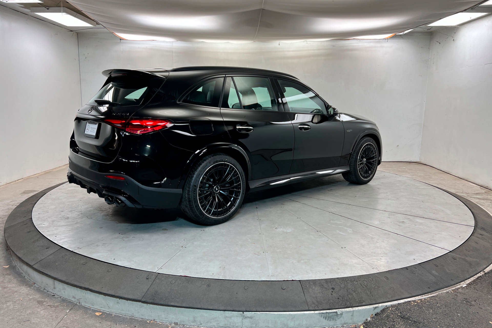 New 2026 Mercedes-Benz GLC 43 AMG 4MATIC image 5