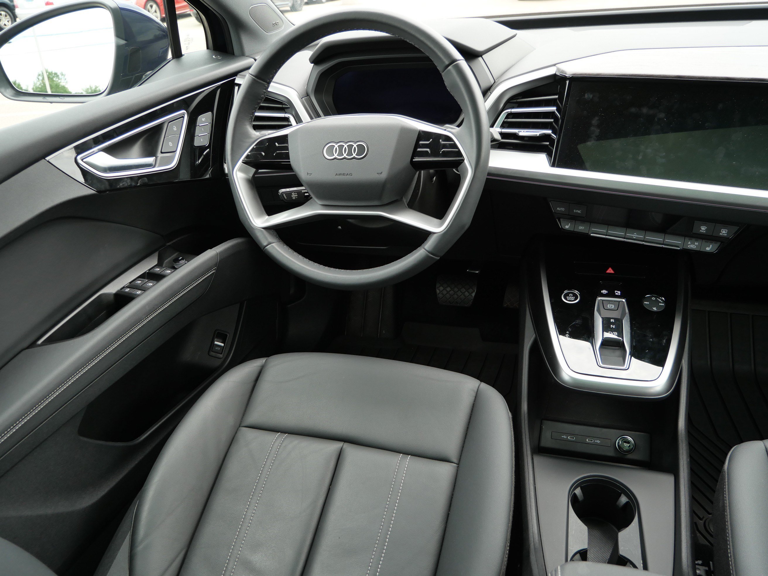 Certified 2023 Audi Q4 e-tron Premium Plus w/ Premium Plus AWD/4WD image 9
