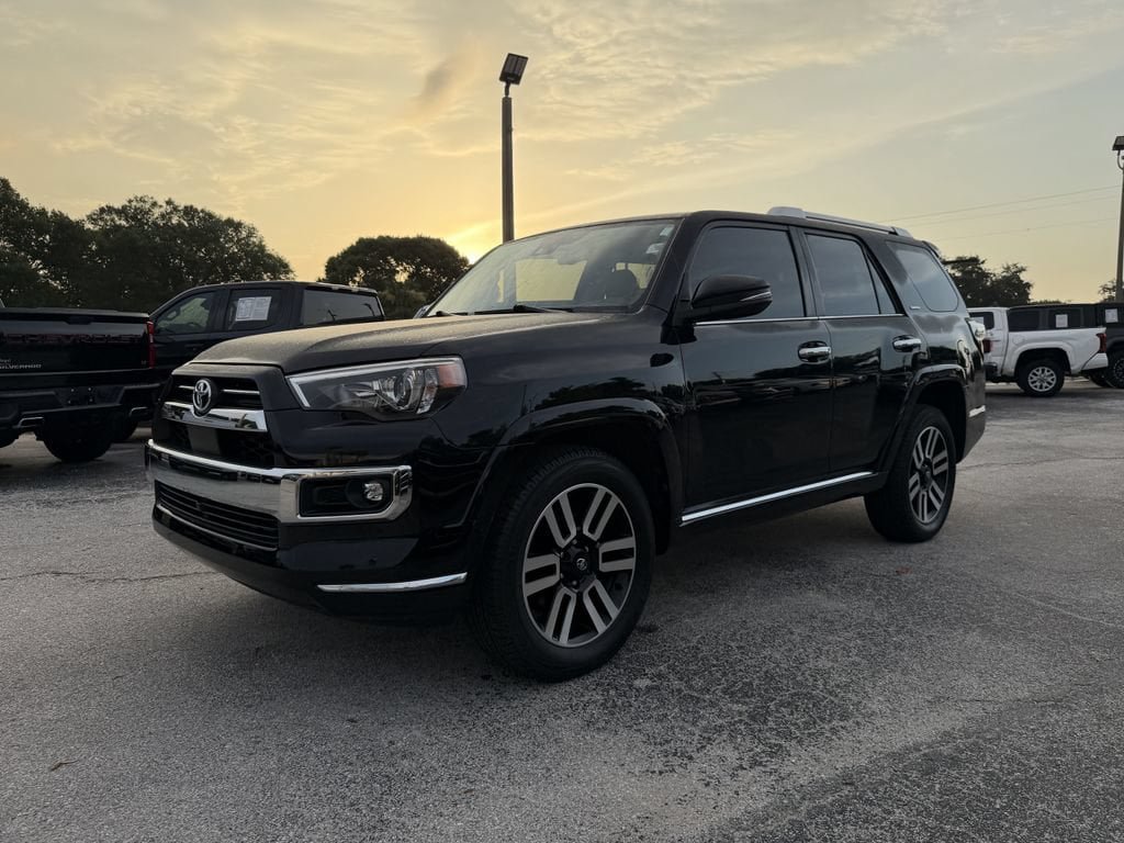 Used 2023 Toyota 4Runner Limited RWD image 9