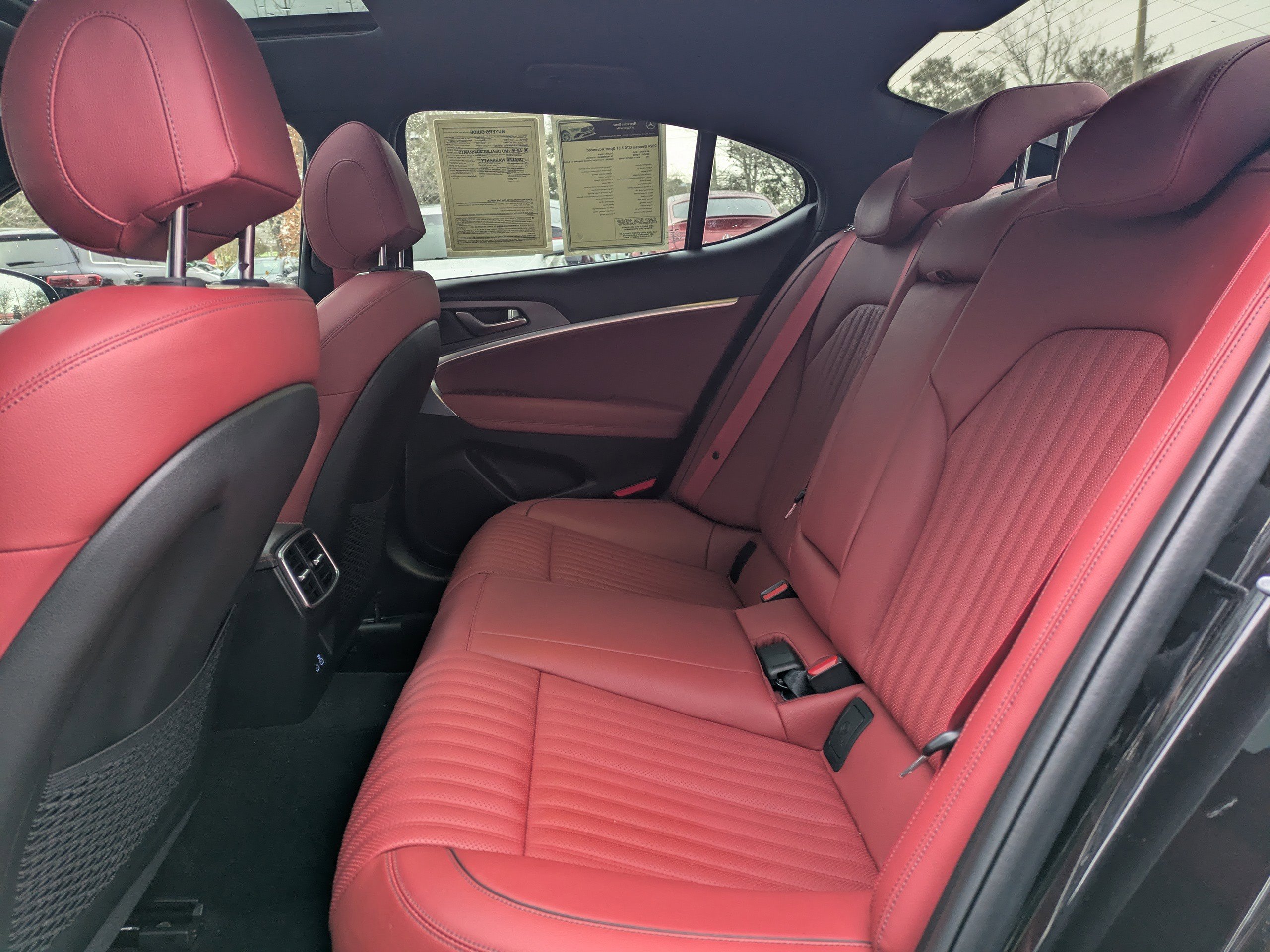 Used 2024 Genesis G70 3.3T Advanced image 13