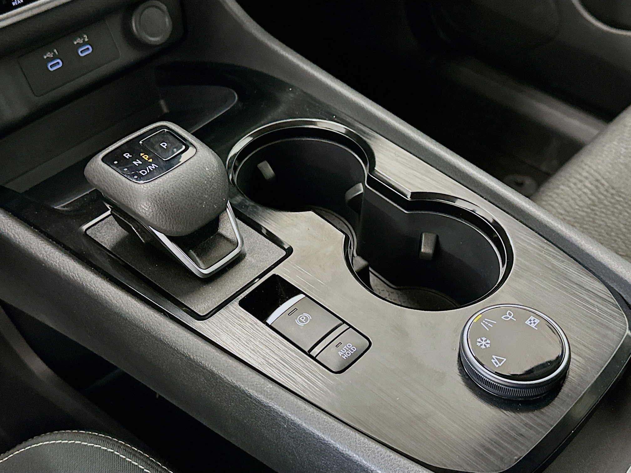 Used 2025 Nissan Rogue SV image 24