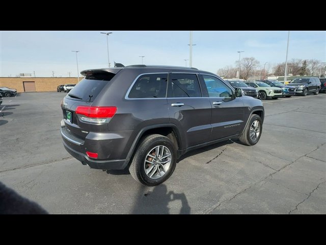 Used 2017 Jeep Grand Cherokee Limited image 8